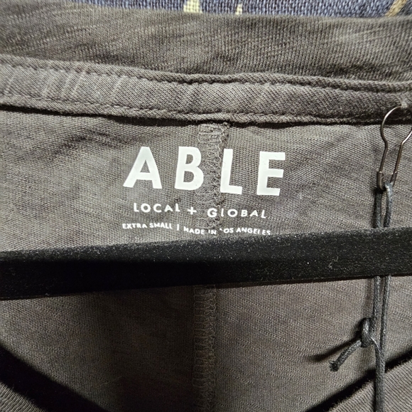 🆕 Able | Karina Distressed Black V Neck Tee size XS - Picture 3 of 6